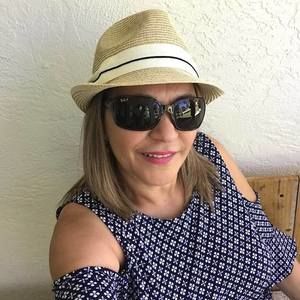 Meet your Posher, Maria